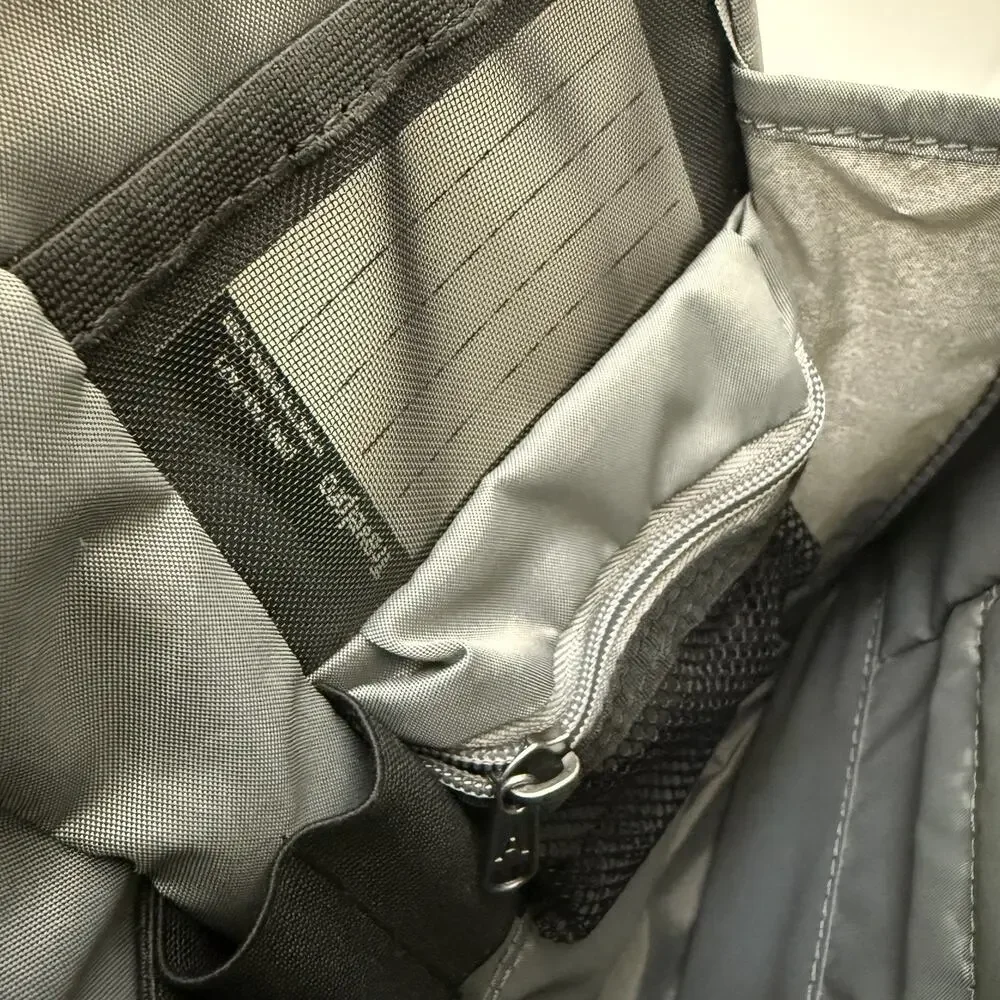 Travelpro Crew Executive Choice 2 Backpack Laptop RFID USB Leather Trim Like New